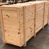 caixa de madeira grande para transporte Parque das Paineiras